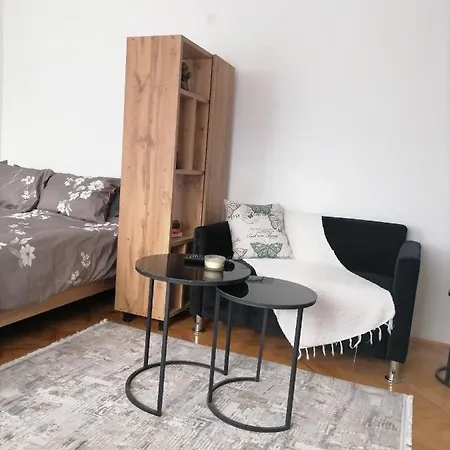 Skopjanka Cozy * Скоп'є